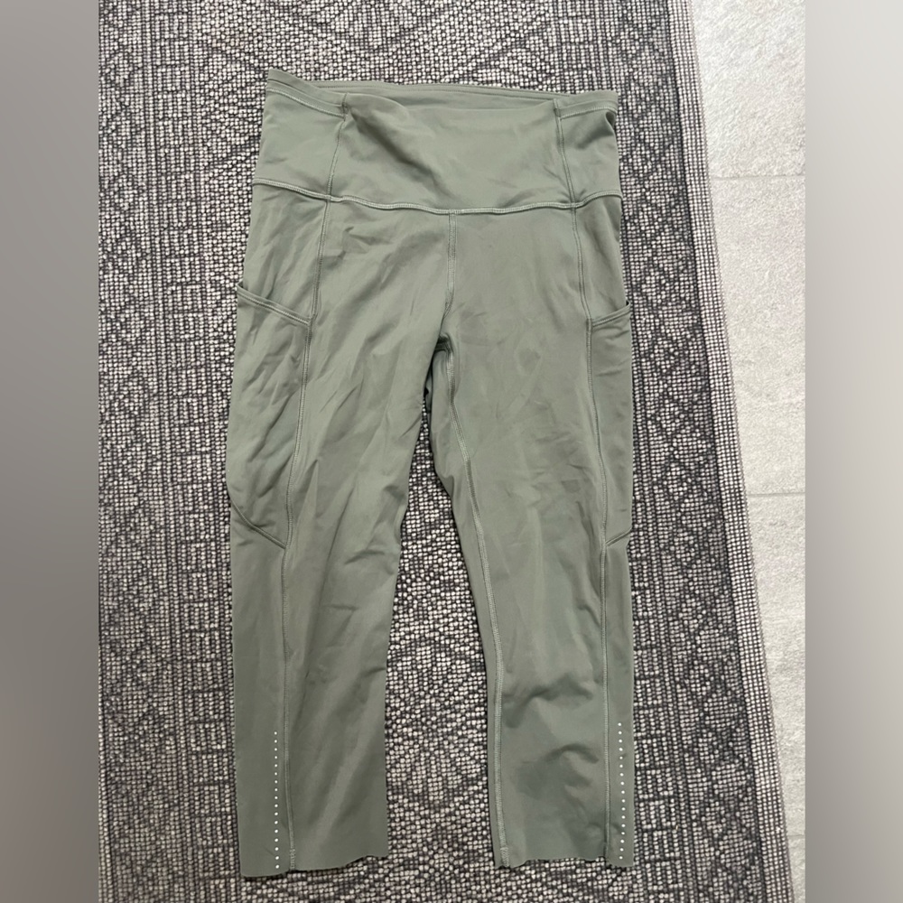 Lululemon Align high-rise Crop with Pockets 6 Sage Green